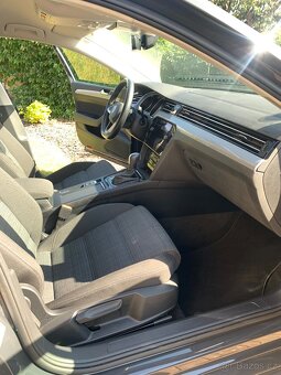 Volkswagen Passat B8.5 2.0 110kW TDI, DSG, po rozvodech - 11