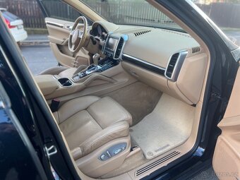 PORSCHE CAYENNE | 3.0 TDi | SERVIS - 11