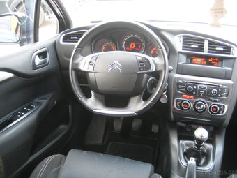 CITROEN C4 1.6 HDi 84KW SERVISKA TAŽNÉ - 11