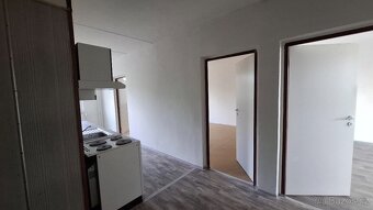 Pronájem bytu 2+1 s balkonem ul. Kamenná, Chomutov - 11