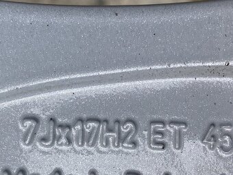 Alu kola pro OPEL ZAFIRA C 5x115 zimní NOKIAN 225/50R17 - 11