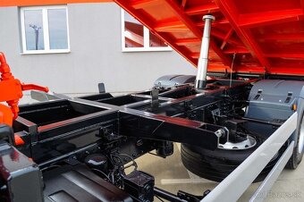 TŘÍSTRANNÝ SKLÁPĚČ + HYDRAULICKÁ RUKA MAN TGS 18.320 EURO4 - 11