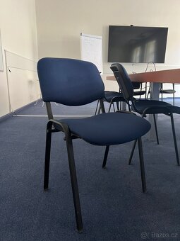 Nabízíme zánovní kancelářský nábytek – za odvoz nebo za symb - 11