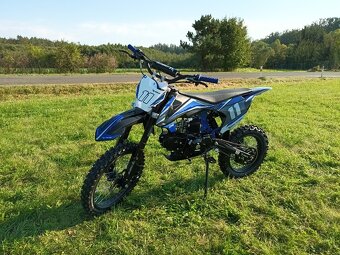 Pitbike Shark E-start 125ccm 17x14 modrá - 11