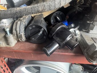 Zbytek dílů na Octavia 1 RS - 11