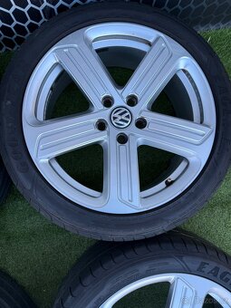 Volkswagen GOLF 7 R-LINE LETNÍ SADA 225/40 R18 - 11