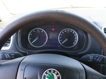 Prodám Škoda Roomster 1.4 i 63 kW Style - 11