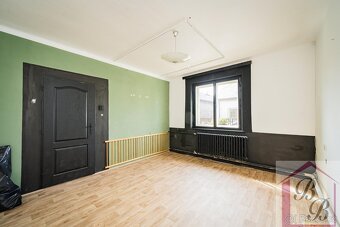 Prodej rodinného domu 6+2 se zahradou, Němčice, okres Mladá  - 11