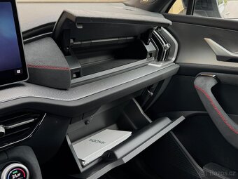Škoda Kodiaq RS/SKLADEM/7míst/webasto/36km/DPH/pano/tažné - 11