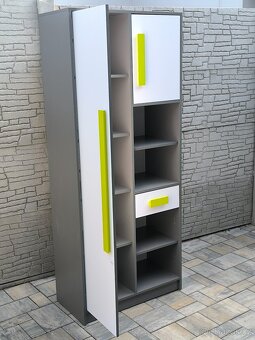 Prodám knihovnu (skříň) IKEA Giro - 11