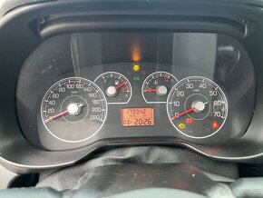 Fiat Grande Punto 1.4 - 11