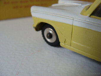 Hračka Dinky TRIUMPH HERALD - č. 189 - petrklíčově žlutá - s - 11