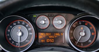 FIAT PUNTO Lounge 1.4 8v 77k - 11