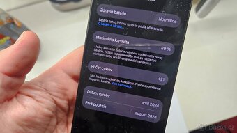 Apple iPhone 15 Pro 128GB - vypálené pixely - 11