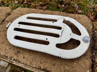 CZ 175 skútr prase riksa - boční kryty - 11