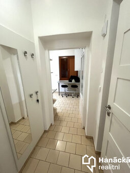 Pronájem velmi pěkného bytu 1+1 v centru Olomouce - 11