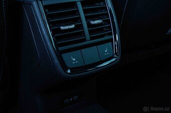 Škoda Kamiq 1.5 TSI Monte Carlo - 11