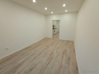 Pronájem bytu 3+kk, Slovenského Národního Povstání 2769, Mos - 11