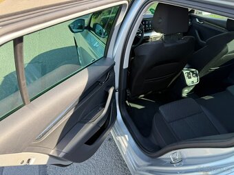 Škoda Octavia IV Style 2,0TDi r.v. 2022 manuál navi led - 11