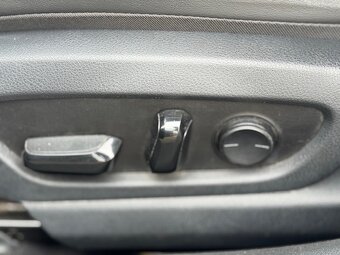Lexus ES300h - 11