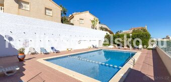 4+kk (125 m²) s privátním pozemkem o velikosti 250 m² - 11