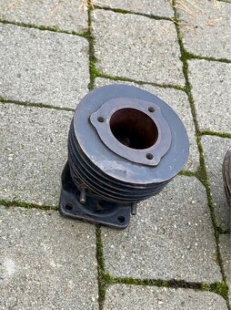 Jawa perak, Robot - válce a písty - 11