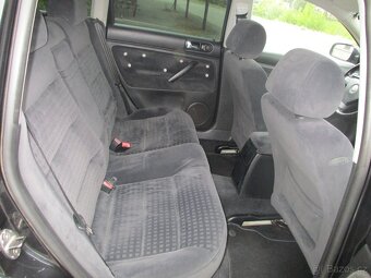 VW PASSAT 1.9 TDi  KOMBI - Tažné zařízení - 11