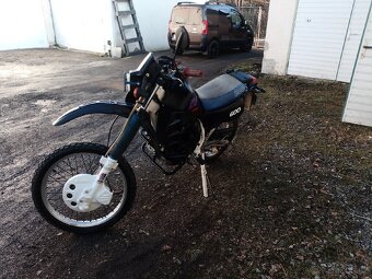 Kawasaki KLR 600 - 11