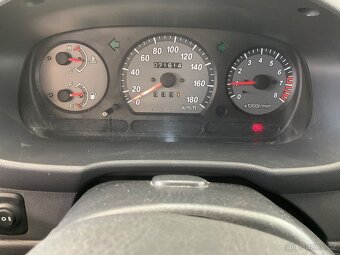 Daihatsu Sirion 1,0 TOP - 11