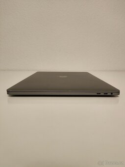MacBook Pro 16" 2019 i7 2.6 GHz | 16 GB RAM | 512 GB SSD - 11