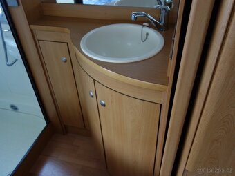 KNAUS SÜDWIND -MOVER-SOLÁR-TV-TOP VÝBAVA - 11