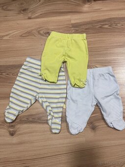 Mix oblečení pro miminko vel. 50 - 11