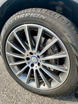 Mercedes Benz GLC 250d 4matic AMG line - 11