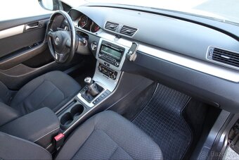 PASSAT B7, 1.4TSI-90kw,6st.m,TRENDLINE,PDC+Samopark,Výhřev - 11
