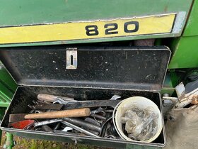 Traktor John Deere - 11