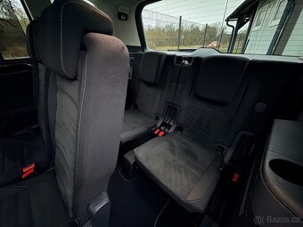 VW Touran Highline 1.4 Tsi DSG 110kw/150ps 7. Míst Alcantara - 11