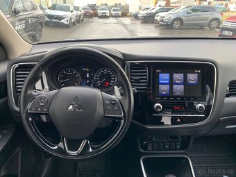 Mitsubishi Outlander 2,0 MIVEC Intense+ CVT 4WD - 11