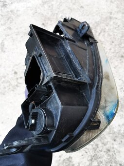 leve predni svetlo peugeot 406 coupe - 11