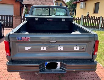 Ford F250 4x4 manuál benzin 7,5l - 11