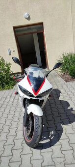 Yamaha R6 r.v 2005 - 11
