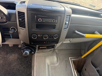 Mercedes-Benz Sprinter 516 - 11