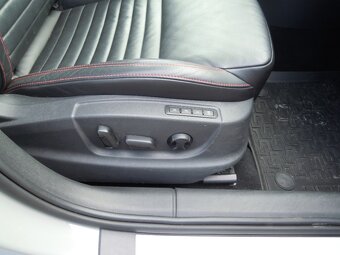 Škoda Octavia RS 2.0TDi 154kw(209hp) r.v.5/2015 - 11