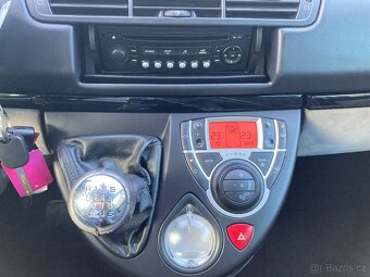 Citroën C8, 2,0/100kW Tažné 8.míst El.dveře - 11