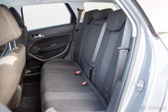 Peugeot 308 SW - 11