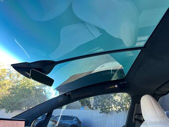 Tesla Model X Long Range Dual Motor (2023) - 11