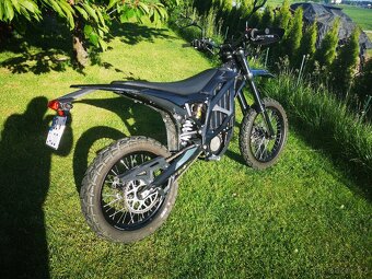 Sur-ron Ultra Bee 1756km, zánovní elektrické enduro. - 11