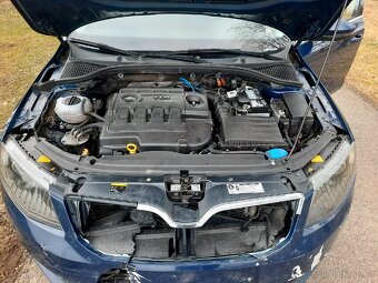 Škoda octavia combi 2,0 tdi 110 kw čr výbava DPH - 11