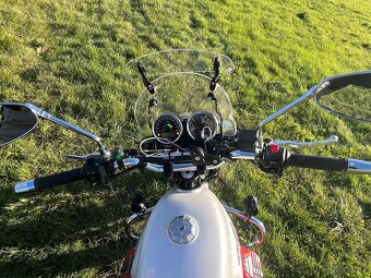 Moto Guzzi V7 Special - 11