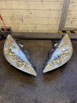 Peugeot 308, předek kód barvy KTV - 11