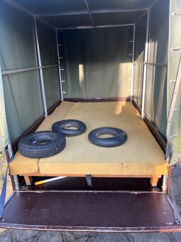 Přívěsný vozík krytý - 11